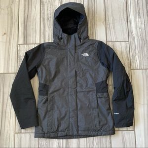 NWOT The North Face insulated HyVent jacket.